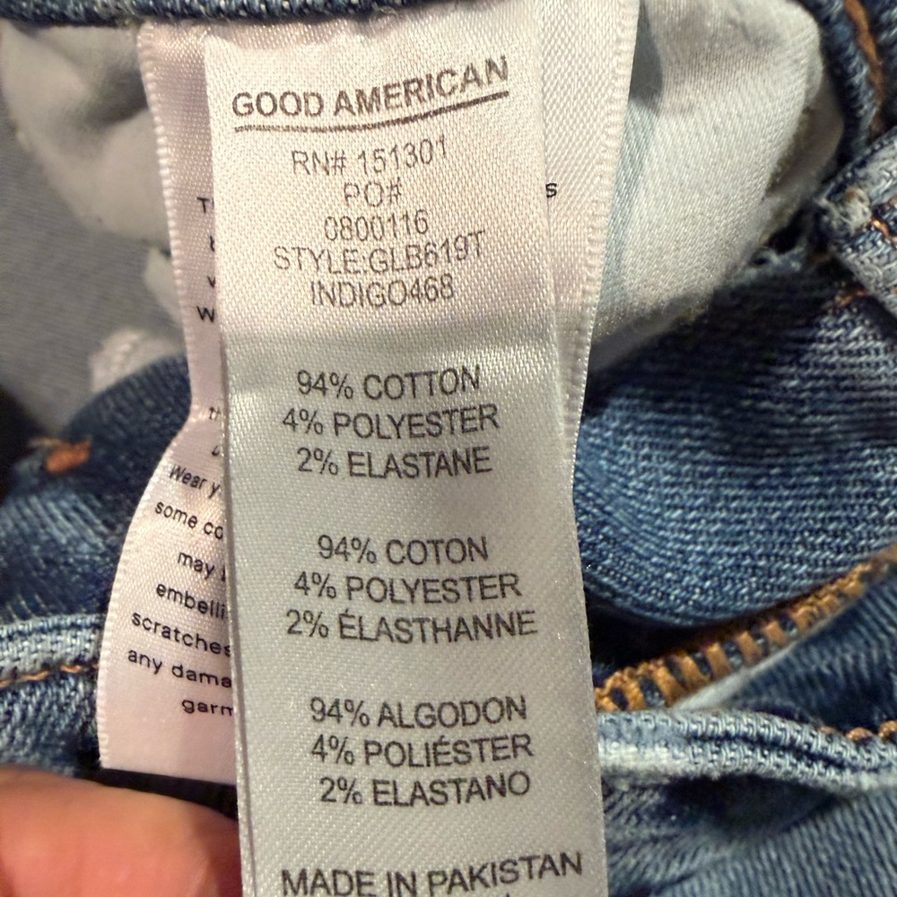 Good American Denim Bermuda Shorts in Medium Blue with Frayed Hem - Picture 7 of 7